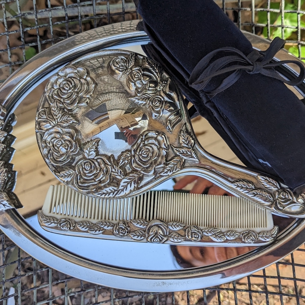 Godinger Silver Plate Rose Oval Mirrored Tray Vanity Set Vintage Comb Make-up